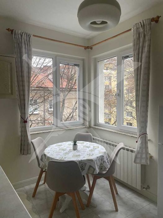 Дава се под наем Едностаен апартамент в София, Център - 50 кв.м за 698.19 € - Снимка #1