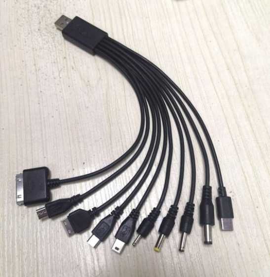 USB кабель 10-в-1  позволяющий заряжать несколько устройств.