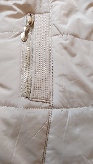 Куртка новая со скидкой                                              .