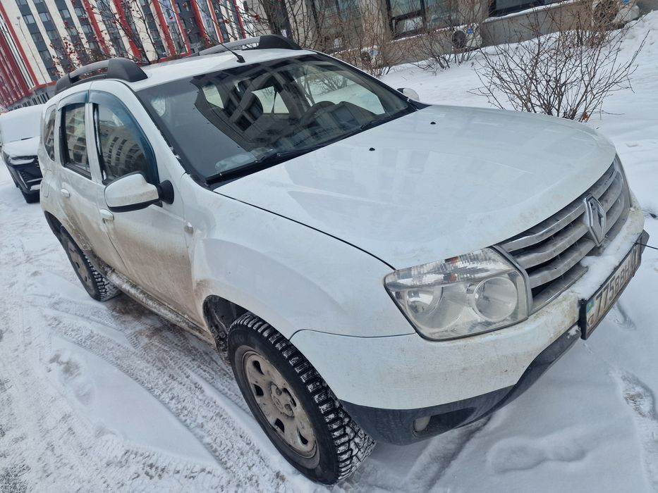 Автомобиль рено дастер