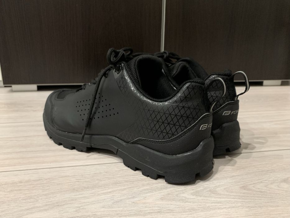 Pantofi ciclism SPD Clipless