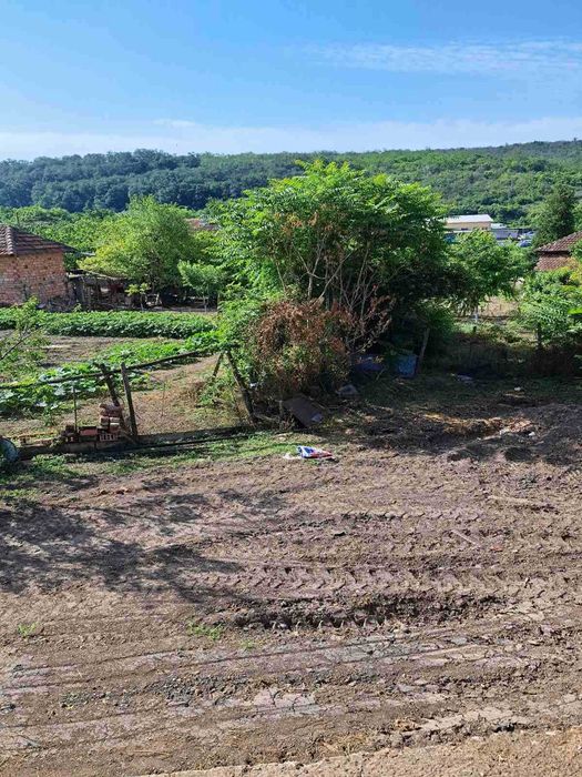 Продава се Къща в с. Буковлък, Област Плевен - 200 кв.м за 180 €/кв.м - Снимка #2