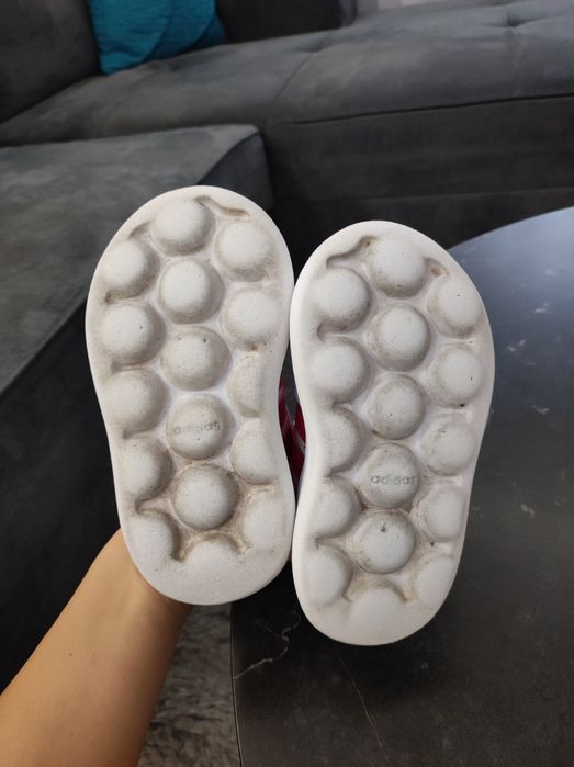 Маратонки ADIDAS