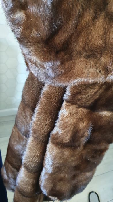 Красивая норковая шуба