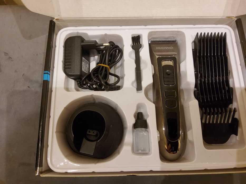 Профессиональная машинка для стрижки IGEMEI GM-820