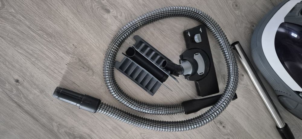 Моющий пылесос Bosh