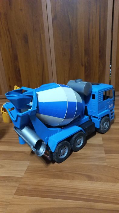 Бетономешалка Bruder