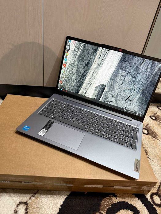 Ноутбук lenovo i3 1315 новый идеалНоутбук Lenovo IP 3