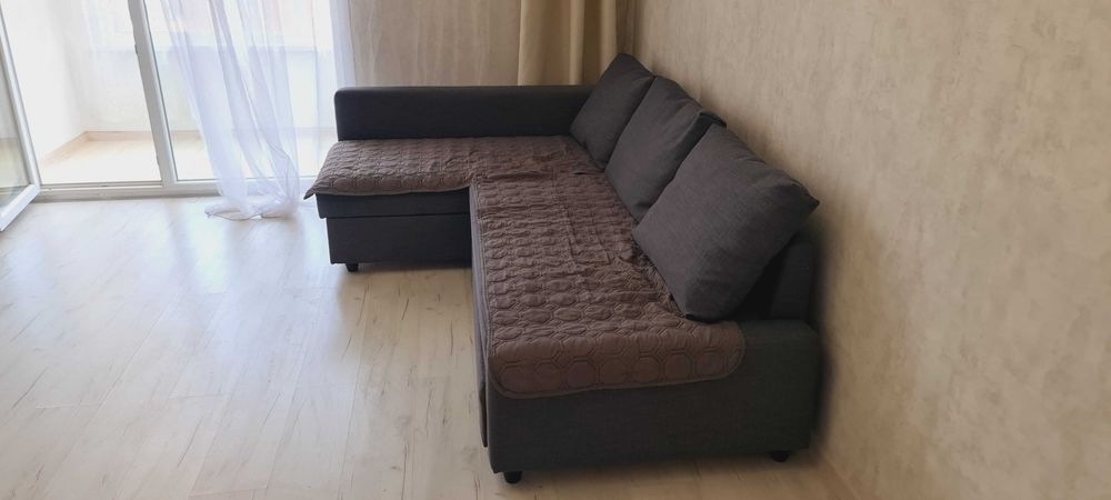 Продается диван в хорошем состоянии