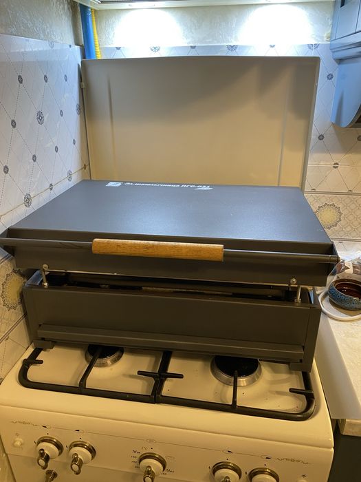 Продам ПГС шашлычница электрическая почти новая