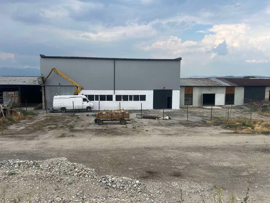 Дава се под наем Склад в Банско - 2000 кв.м за 178.5 € - Снимка #4