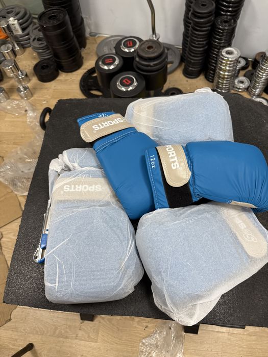 Manusi box speciale pt. Sac de box+ Bandaje pret 100 lei