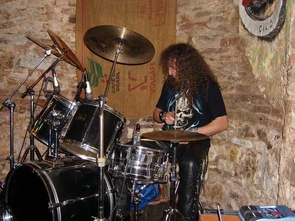 Уроци …Китара …Барабани Heavy Metal Rock