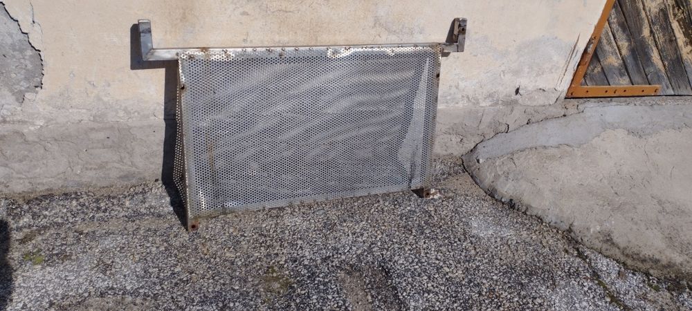 Предпазител за задно стъкло на пикап