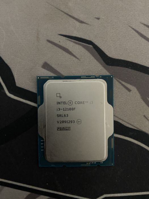 Процессор i3-12100f