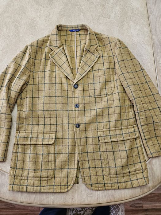 Продам б/у мужской костюм