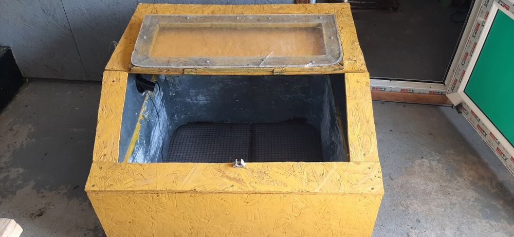 Брудер для цыплят