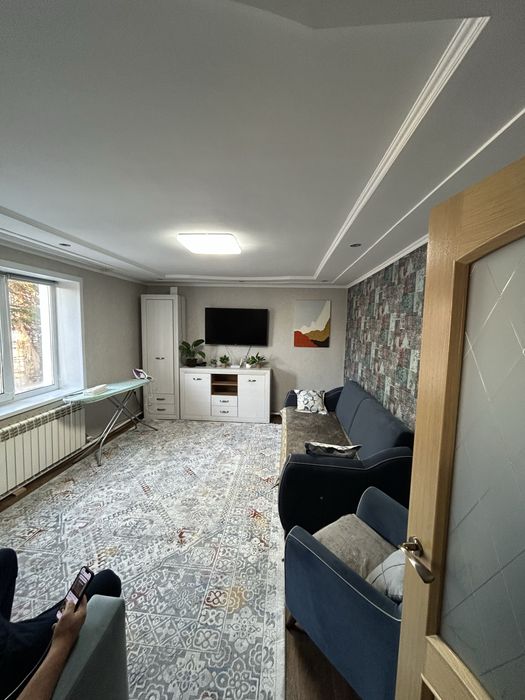 Дом в центре Меновного