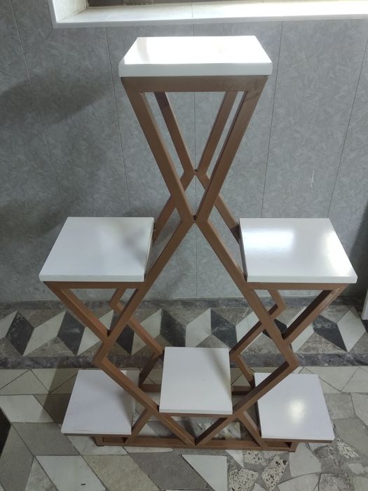 Стелаж,  подставки, стойки и другие