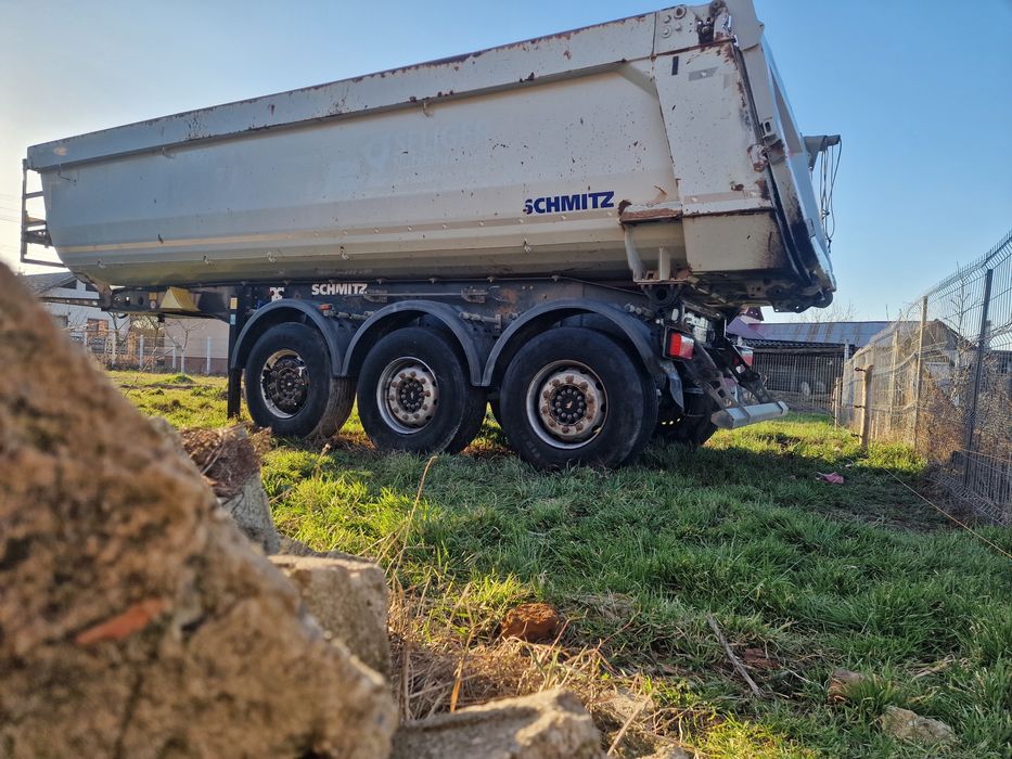 Schmitz Basculanta 2017