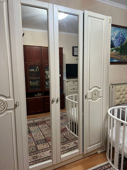 Спальный гарнитур