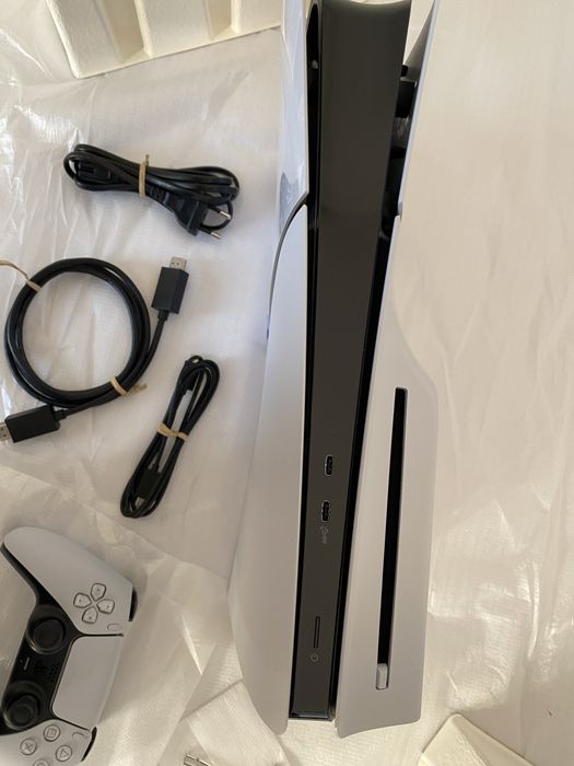 ps5 slim disc 1tb NOU factura și garanție 2ani altex