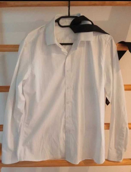 Cămașă albă simplă