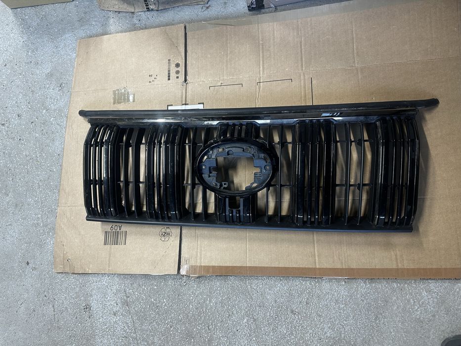 Grilă radiator toyota land cruiser prado  2017-2021.