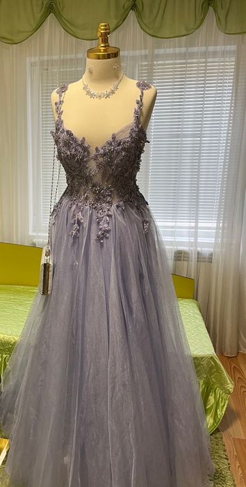 Официална рокля използвана само веднъж