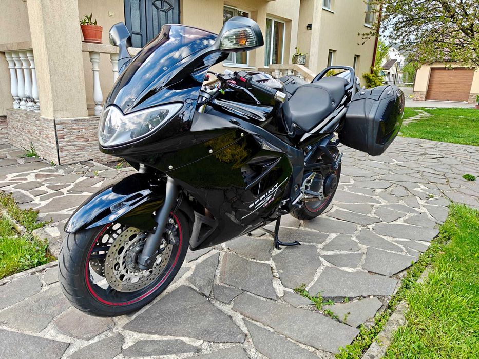 Triumph Sprint ST 1050