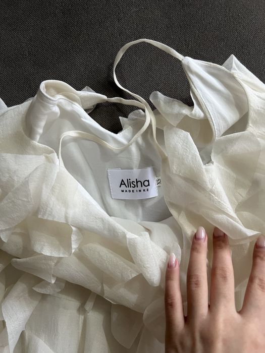 Alisha atelier Белое платье