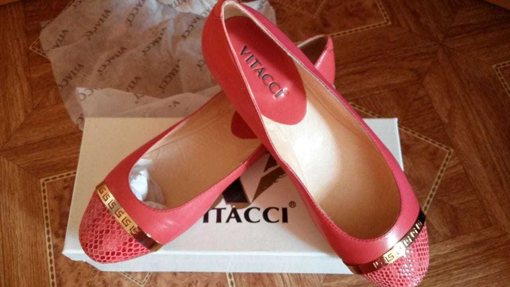 туфли -балетки в трендовом цвете