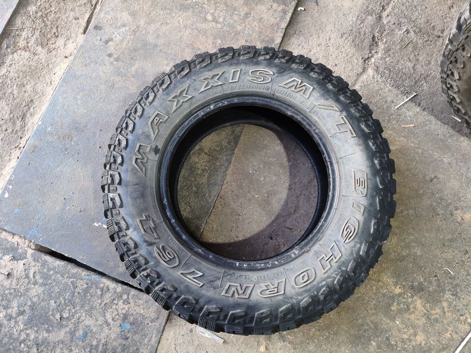 Продам шины 245/70 r16