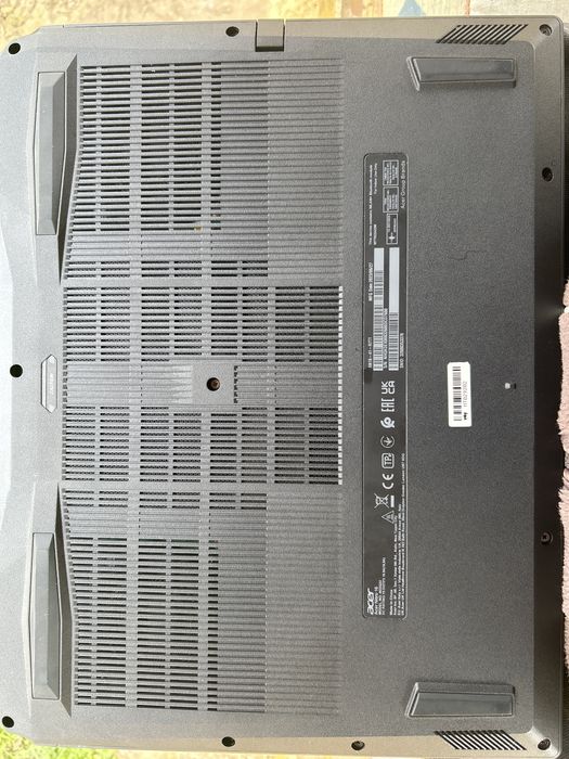 LaptopAcer Nitro video: Nvidia 4070 8GB GDDR5 Ram: 16 GB DDR5 pt piese