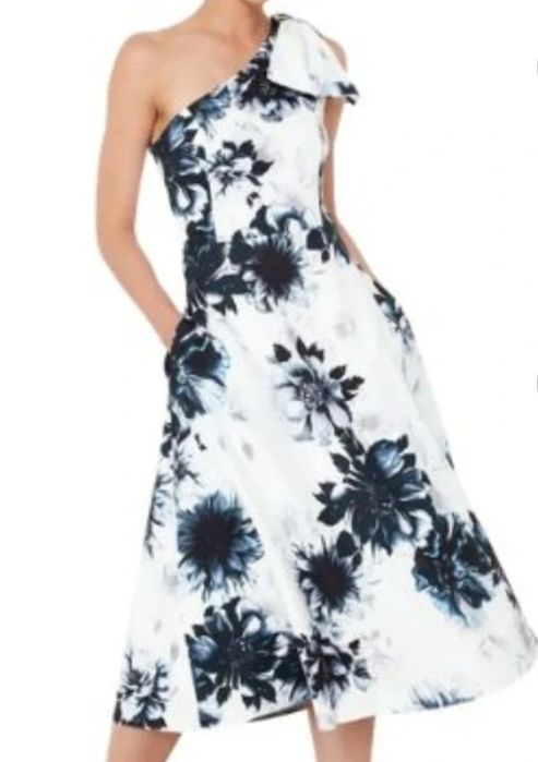 Rochie premium pe umăr