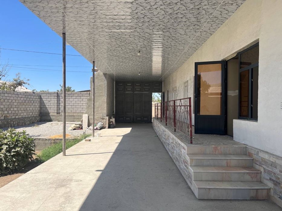 Eski shaharda 4 xonali hovli sotiladi