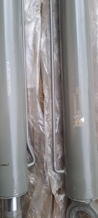 Цилиндр подъема кабины