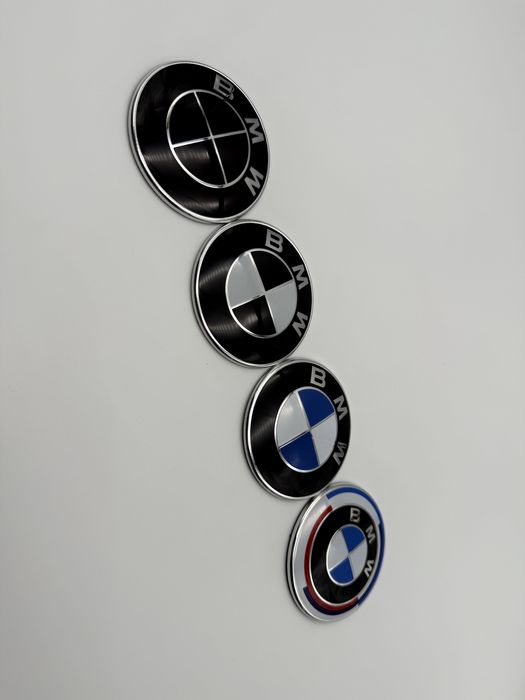 Emblema BMW Compatibila F10 fata 82 mm