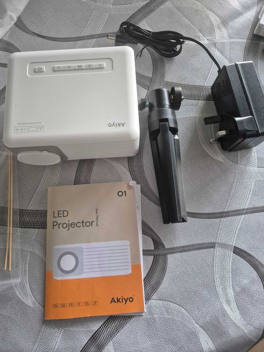 Led projector Akiyo
