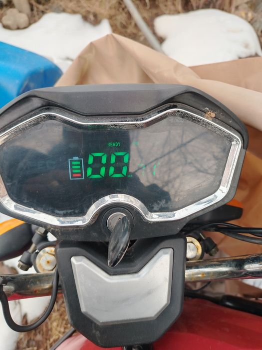 Triciclu electric basculabil