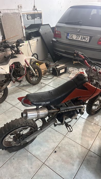 vand motocicleta explorer