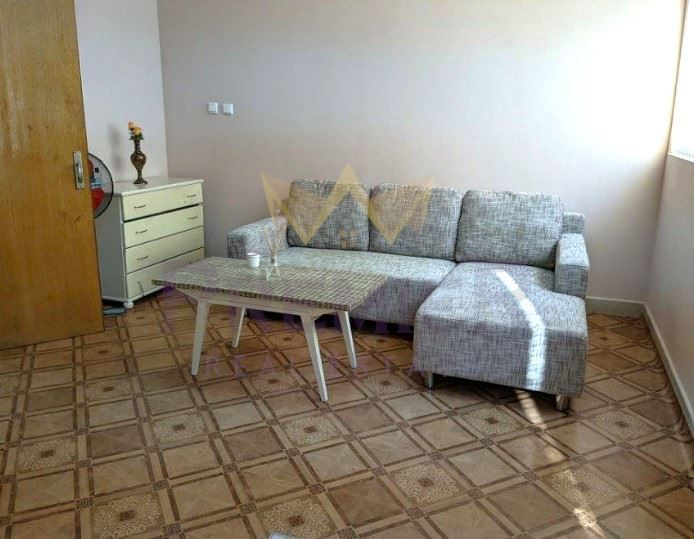 Продава се Едностаен апартамент в София, Оборище - 28 кв.м за 2215 €/кв.м - Снимка #2