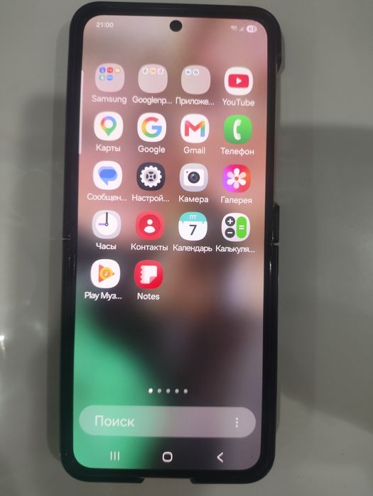 Galaxy Z flip 4 в идеальном состоянии