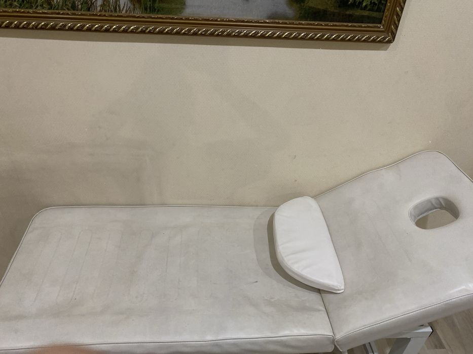 Медицинская кушетка