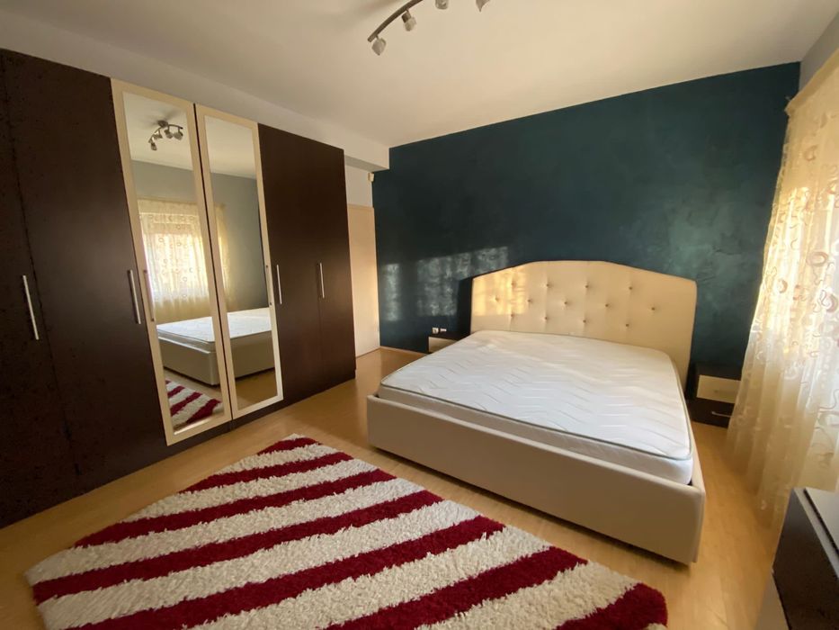Apartament 3 camere de inchiriat