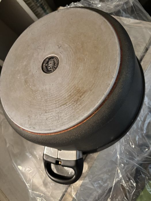 Тенджера SKK със стъклен капак