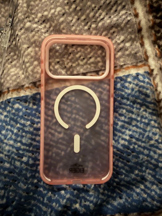 Husa Eiger Iphone 17 Pro Max noua