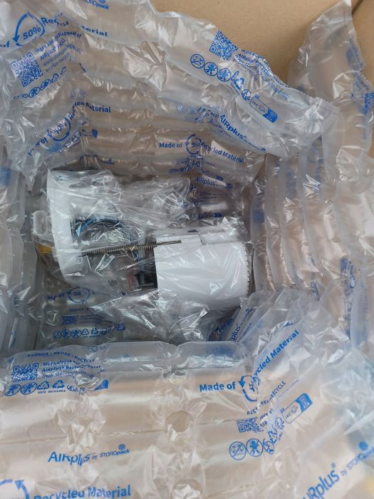 Чисто нова,оригинална бензинова помпа за "Опел" "Астра" J Sports toure