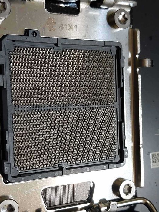 AMD Ryzen 5 7600 + MSI Pro B650-S Wi-Fi