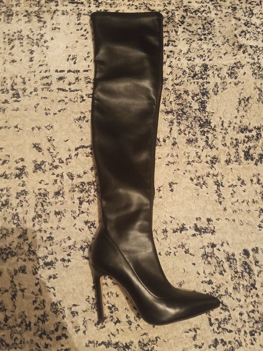 Продаётся обувь сапожки